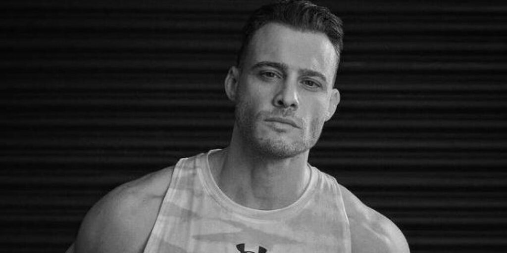 Kerem Bürsin, el atractivo actor turco de 'Love is in the air'