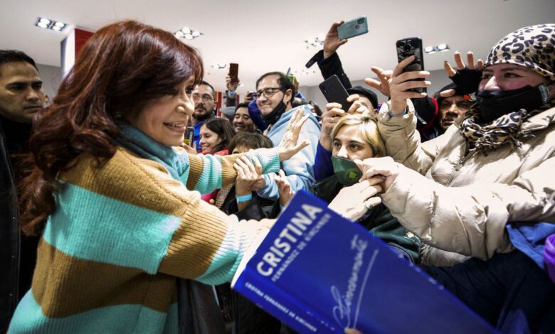 Kirchner acusa al ministro de Economía saliente de “desestabilización institucional”