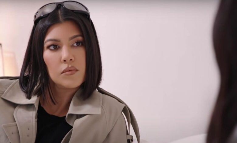 Kourtney Kardashian llama a los paparazzi en medio del susto de salud de Travis Barker