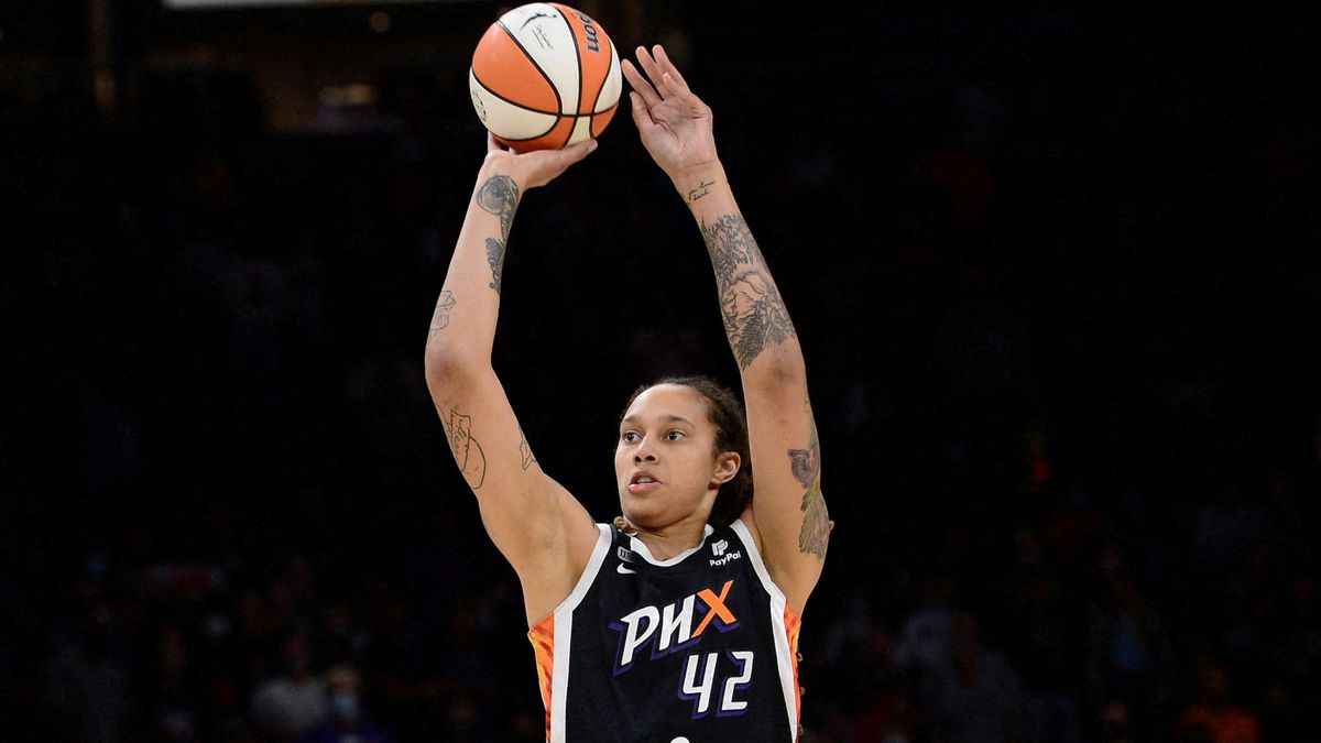 La Casa Blanca dará prioridad a la liberación de Brittney Griner, la estrella del baloncesto detenida en Rusia