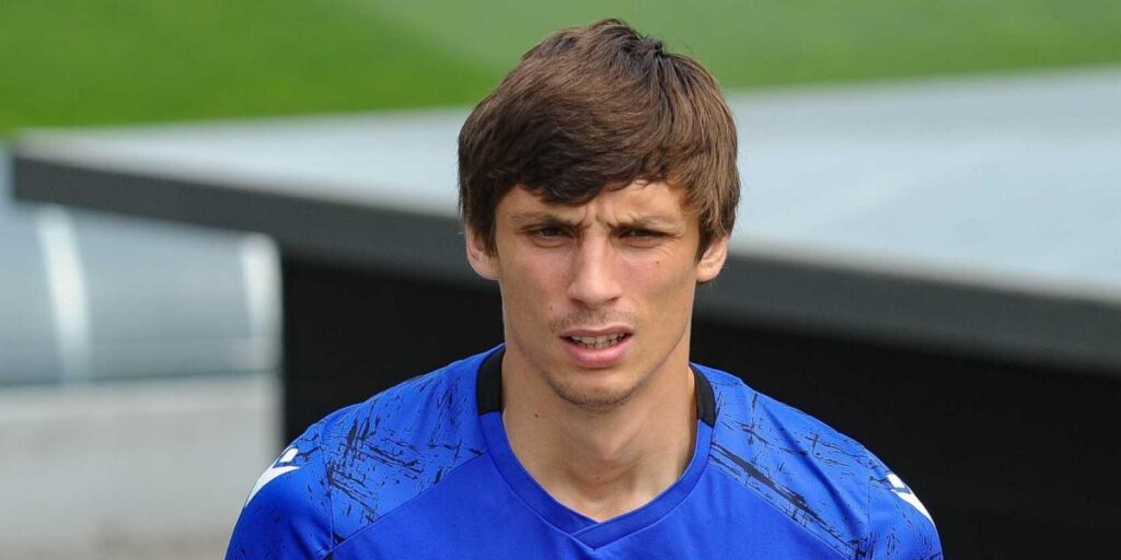 La Fiorentina sigue los pasos de Le Normand