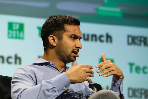 La cofundadora de Instacart, Apoorva Mehta, echa un vistazo