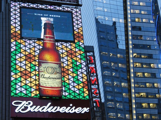 La plataforma de lealtad de marca NFT Hang deposita $ 16M de Paradigm