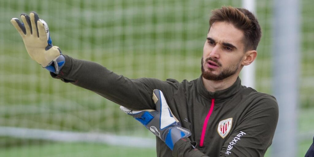 La sentida despedida de Jokin Ezkieta del Athletic