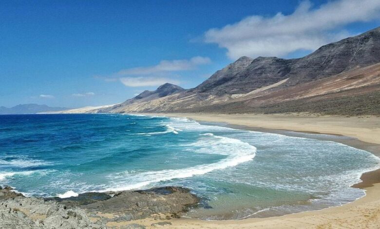 Las 5 playas más grandes de España: descubre dónde se encuentran
