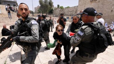 Las banderas palestinas no son ilegales en Israel. Todavía se derriban.
