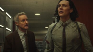 Las fotos del set de la temporada 2 de Loki tienen vibraciones de oficina de TVA para Mobius y Trickster