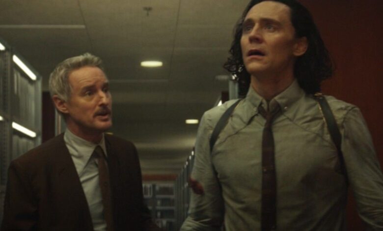 Las fotos del set de la temporada 2 de Loki tienen vibraciones de oficina de TVA para Mobius y Trickster