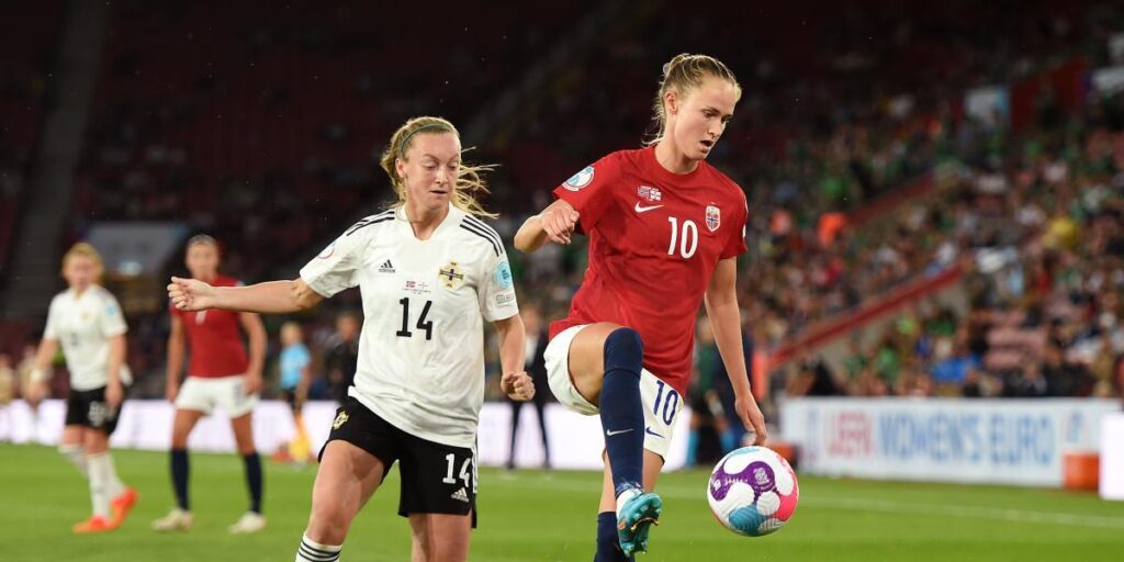 Las imágenes del Noruega - Irlanda del Norte de la Eurocopa femenina
