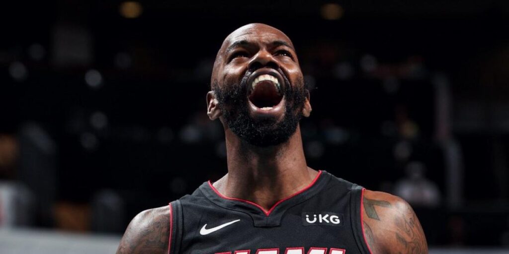 Los Heat vuelven a firmar a Dewayne Dedmon y a Caleb Martin