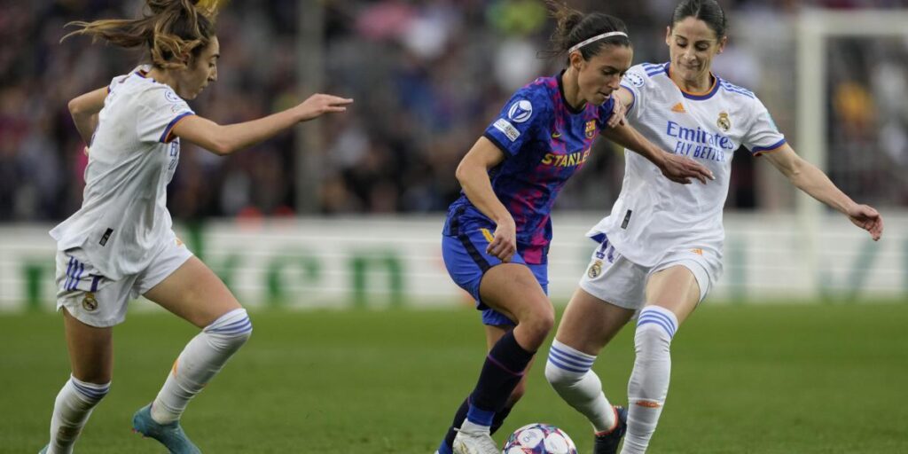 Los derechos de TV del fútbol femenino se equipararán al masculino