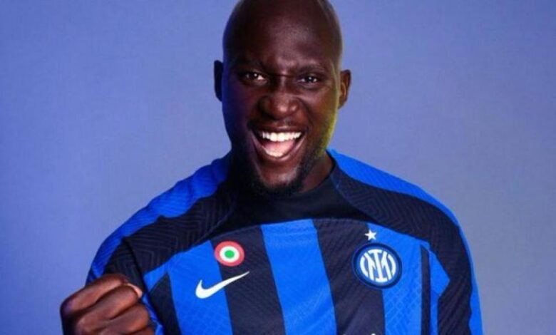 Lukaku arenga a la afición del Inter: "El que no salte rojinegro es"