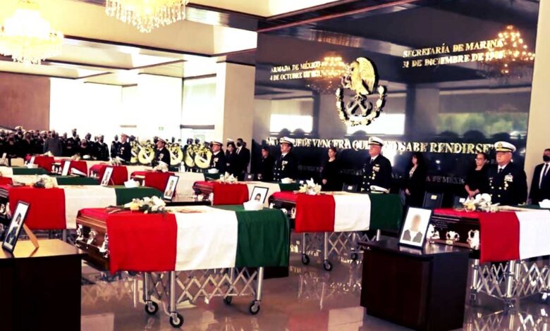 Marina homenajea a elementos caídos: 'Descansen en paz hermanos, han cumplido su deber'
