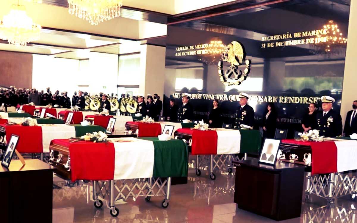 Marina homenajea a elementos caídos: ‘Descansen en paz hermanos, han cumplido su deber’