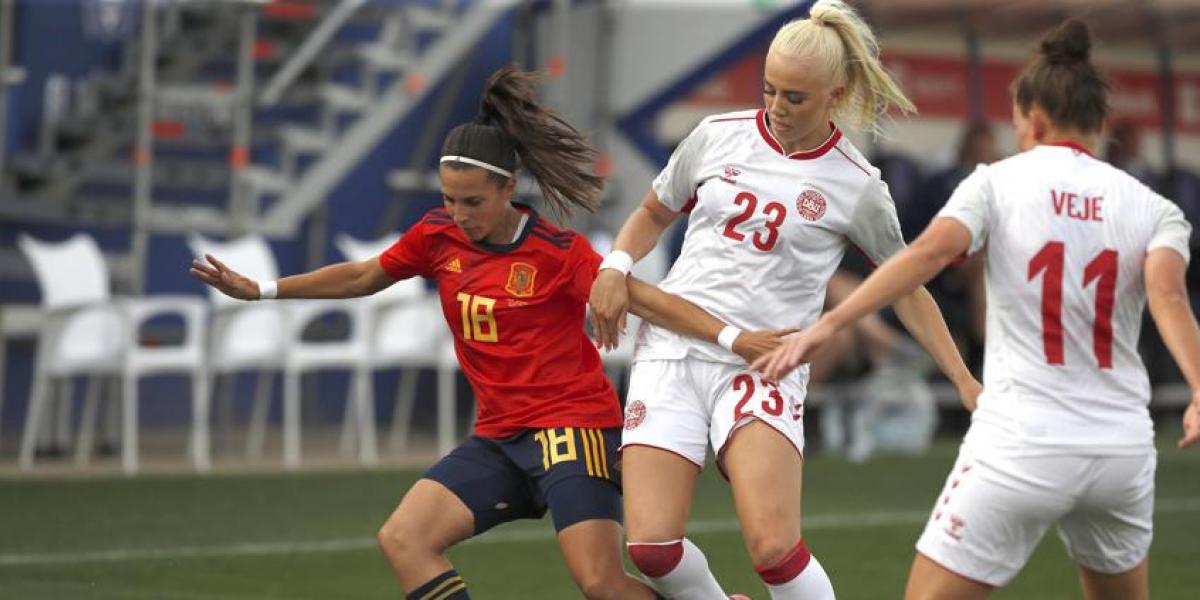 Marta Cardona: "El míster se la ha jugado mucho trayéndome"