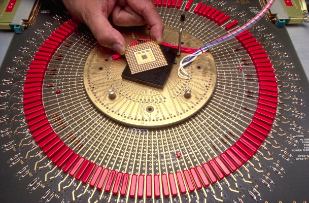 Más allá de la volatilidad: cómo las empresas de semiconductores pueden prosperar con una estrategia sectorial enfocada