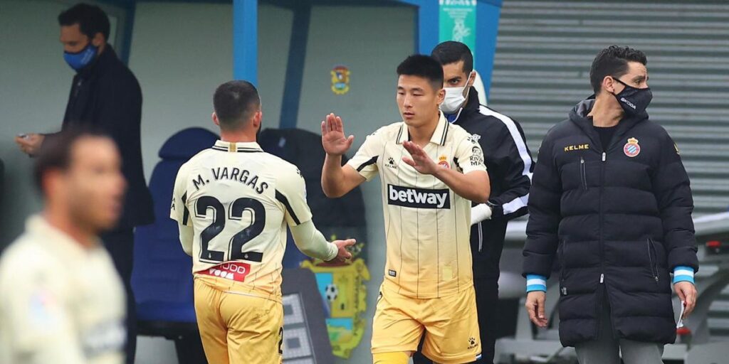 Mati Vargas podría acompañar a Wu Lei rumbo a China