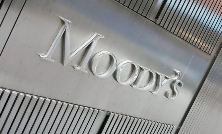Moody's reduce calificación soberana de México