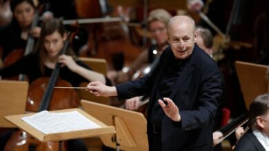 Muere director de orquesta tras desplomarse durante actuación en Múnich