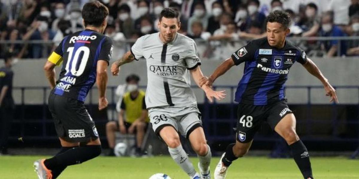 Neymar y Messi se divierten en el triunfo del PSG ante el Gamba Osaka (2-6)
