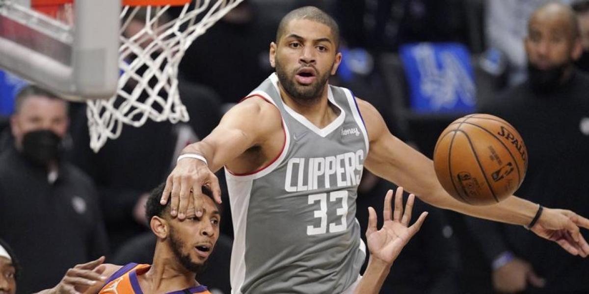 Nicolas Batum y Amir Coffey siguen en los Clippers