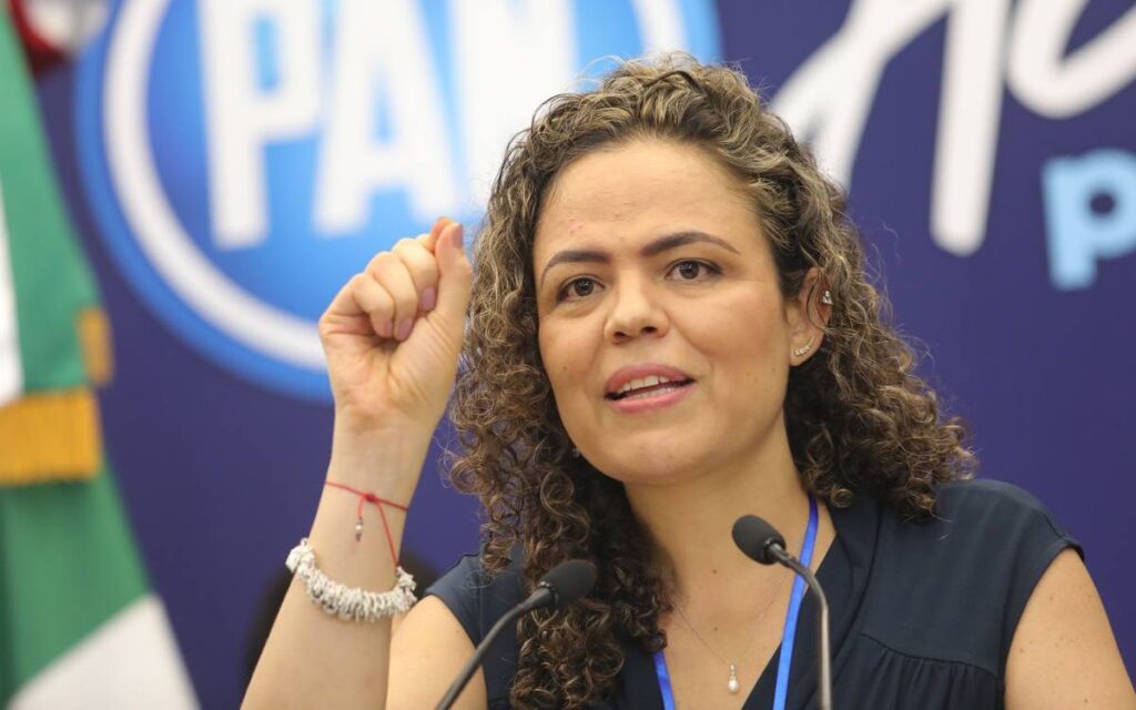 PAN afirma que AMLO regalará a Cuba 8.4 mdp mensuales al contratar médicos; acusa esclavitud moderna