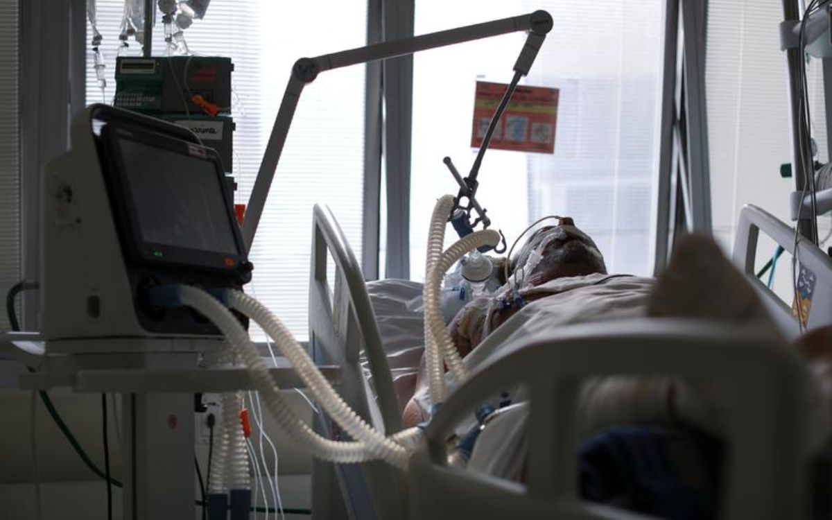 Pacientes latinos y negros recibieron menos oxígeno que blancos en EU: estudio