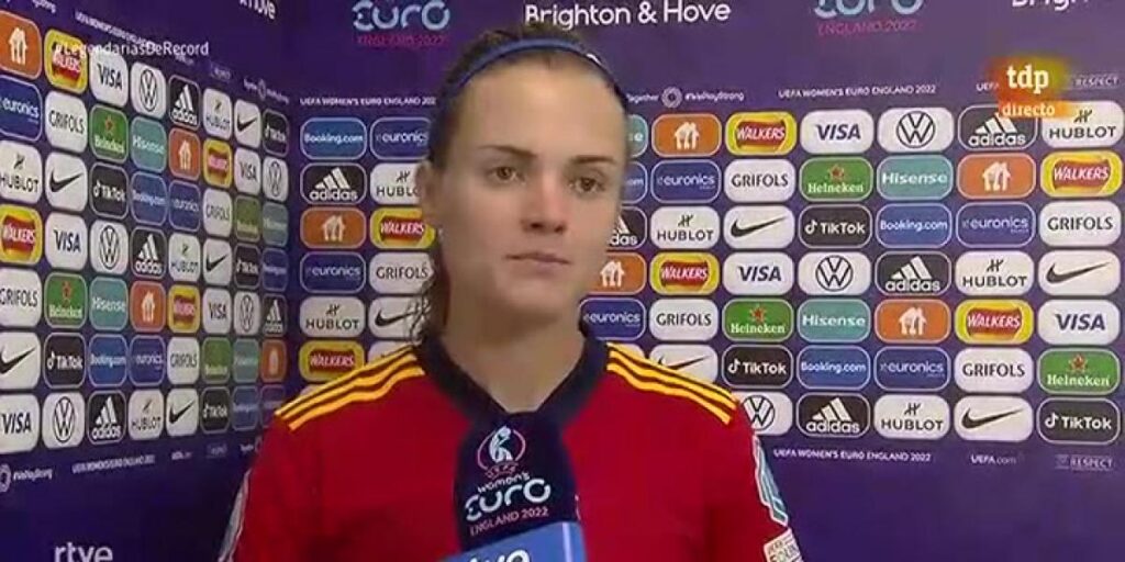 Paredes: "No les ha dado la gana de revisar la falta porque estamos en Inglaterra"