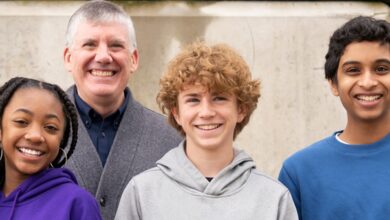 Percy Jackson Disney + Show Fecha de lanzamiento burlada por Rick Riordan