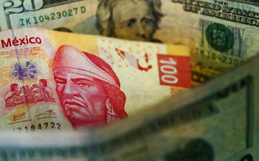 Peso se apunta su tercera sesión al alza frente al dólar