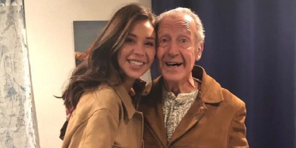 Por qué los fanáticos de Bachelorette están emocionados de ver al abuelo John de Gabby nuevamente