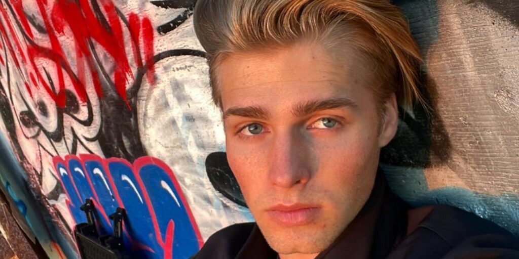 Por qué los fanáticos piensan que son bienvenidos a 'Trying Too Hard' de Micah de Plathville