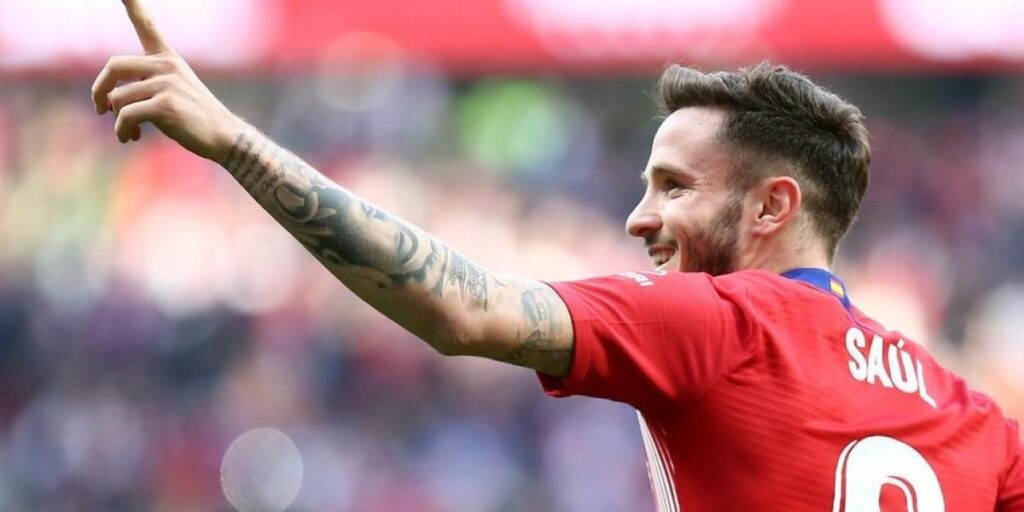 Portazo de Saúl a uno de sus pretendientes