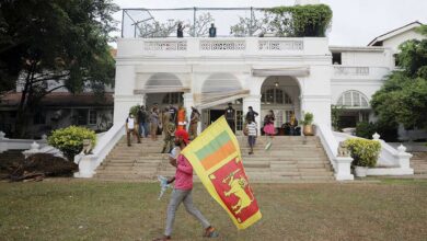Presidente de Sri Lanka confirma su renuncia; partidos buscan conformar un gobierno de unidad