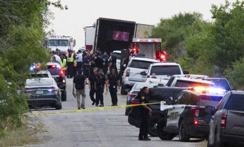 Publican lista de mexicanos fallecidos en tráiler abandonado en San Antonio, Texas