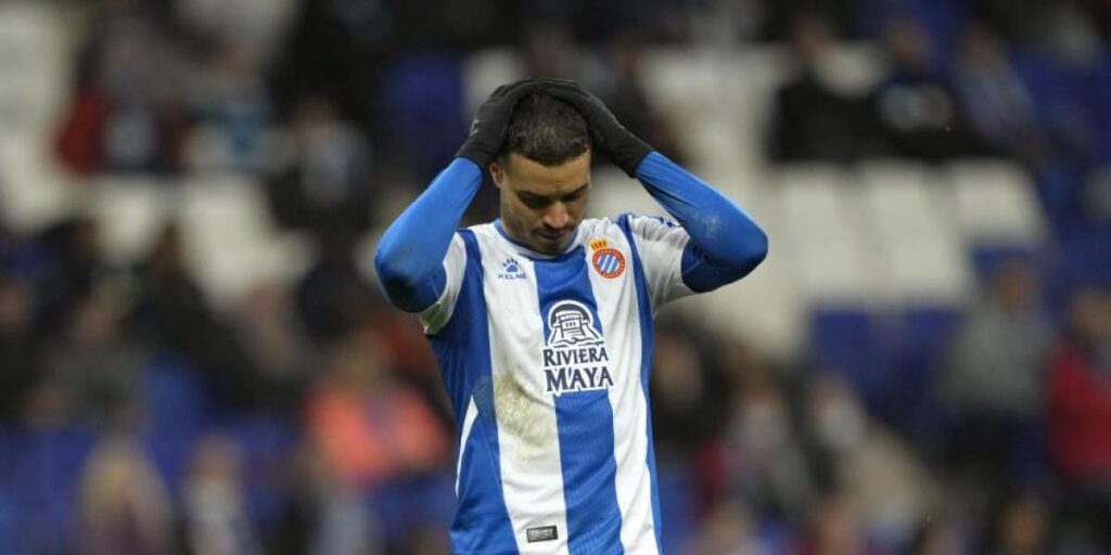 RDT no viaja a Inglaterra y abandona la concentración del Espanyol