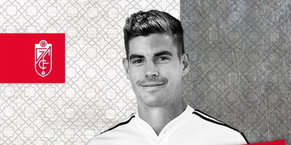 Raúl Fernández rescinde con Las Palmas y firma con el Granada