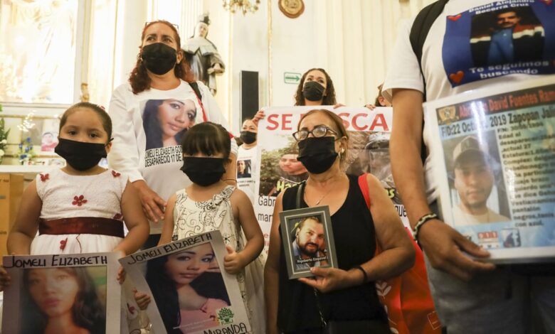 Retratos de desaparecidos y Guardia Nacional en los templos: la Iglesia de México insiste en un cambio a la estrategia de seguridad