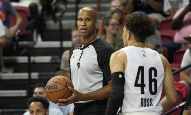 Richard Jefferson dirigió un partido en la liga de verano