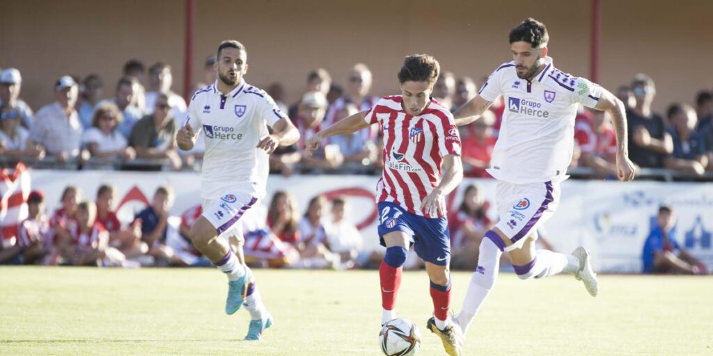 Riquelme se queda en tierra para cerrar su fichaje por el Girona