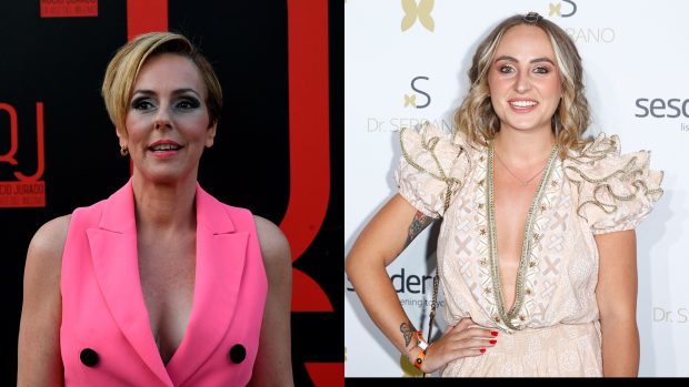 Rocío Carrasco y Rocío Flores posando / Gtres