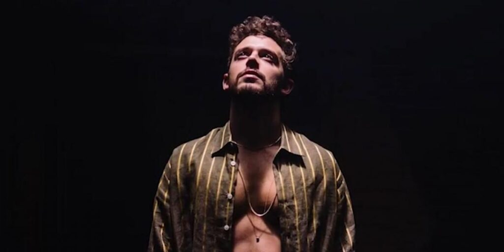 Ruggero: "Hincho por el Napoli, pero Messi o Cristiano en un videoclip no vendrían mal"