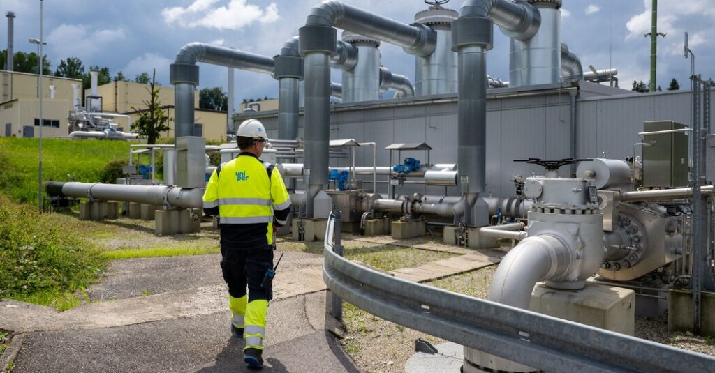 Rusia corta el flujo de gas a Europa, lo que intensifica los temores de que esté armando el combustible