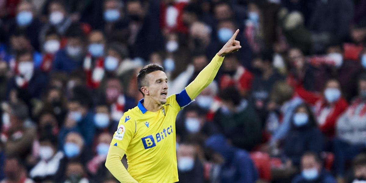 Salvi, primer refuerzo del Rayo Vallecano