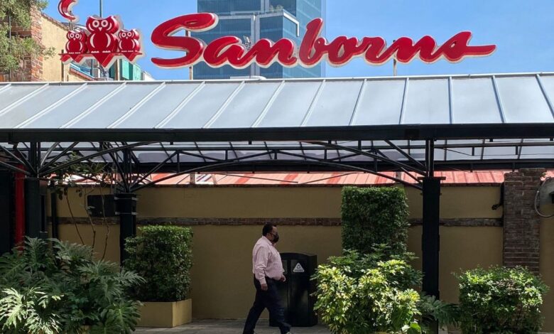 Sanborns, de Carlos Slim, se alista para dejar de cotizar en a la Bolsa de Valores