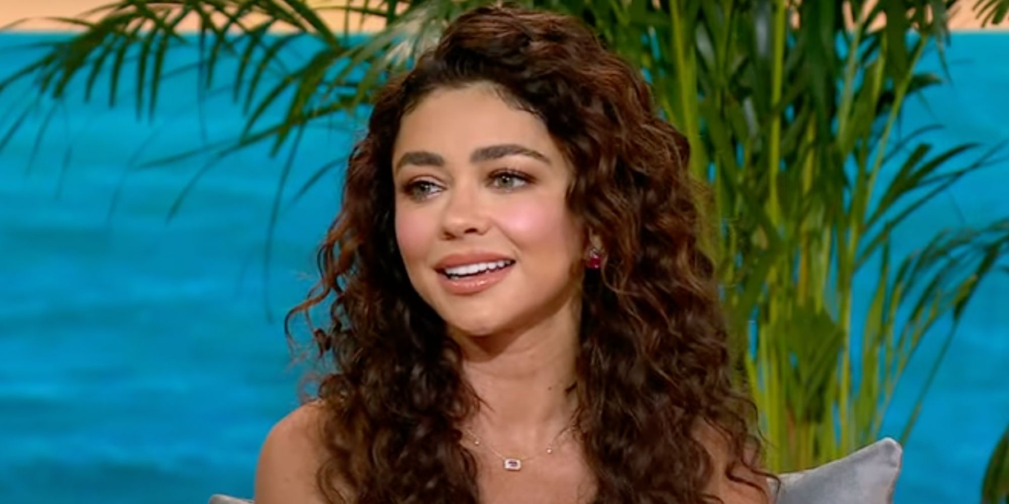 Sarah Hyland revela si las parejas realmente pueden encontrar el amor en Love Island USA