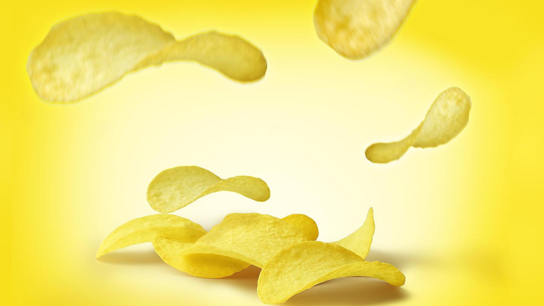 Se desvela el verdadero motivo por el que las bolsas de patatas fritas vienen medio vacías