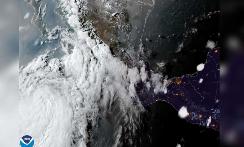 Se fortalece huracán 'Estelle': lluvias en Jalisco, Nayarit, Michoacán, CDMX...