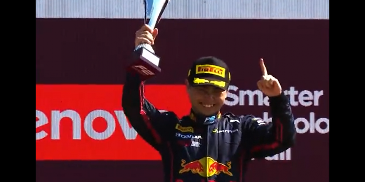 Sorprendente victoria de Iwasa y abandono de Merhi