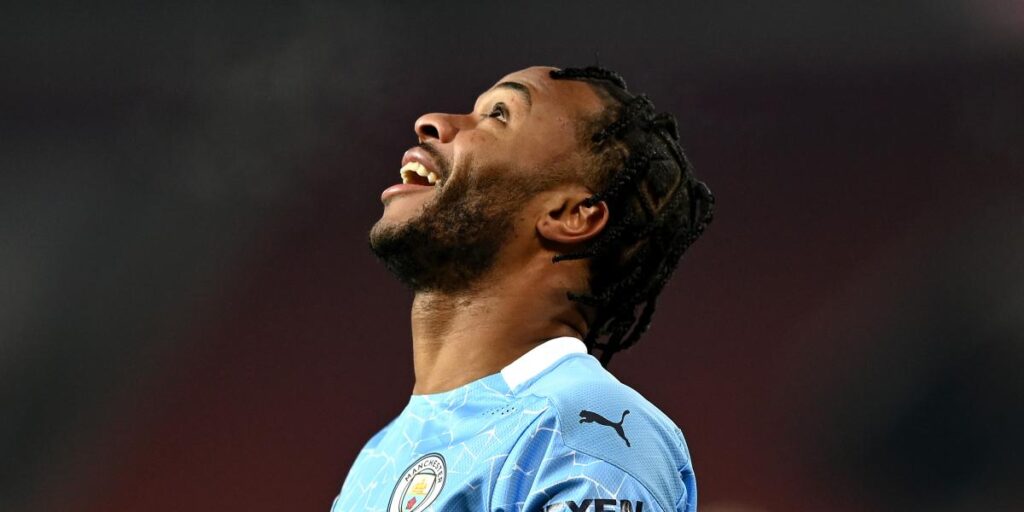 Sterling vuela a Los Angeles para incorporarse al Chelsea